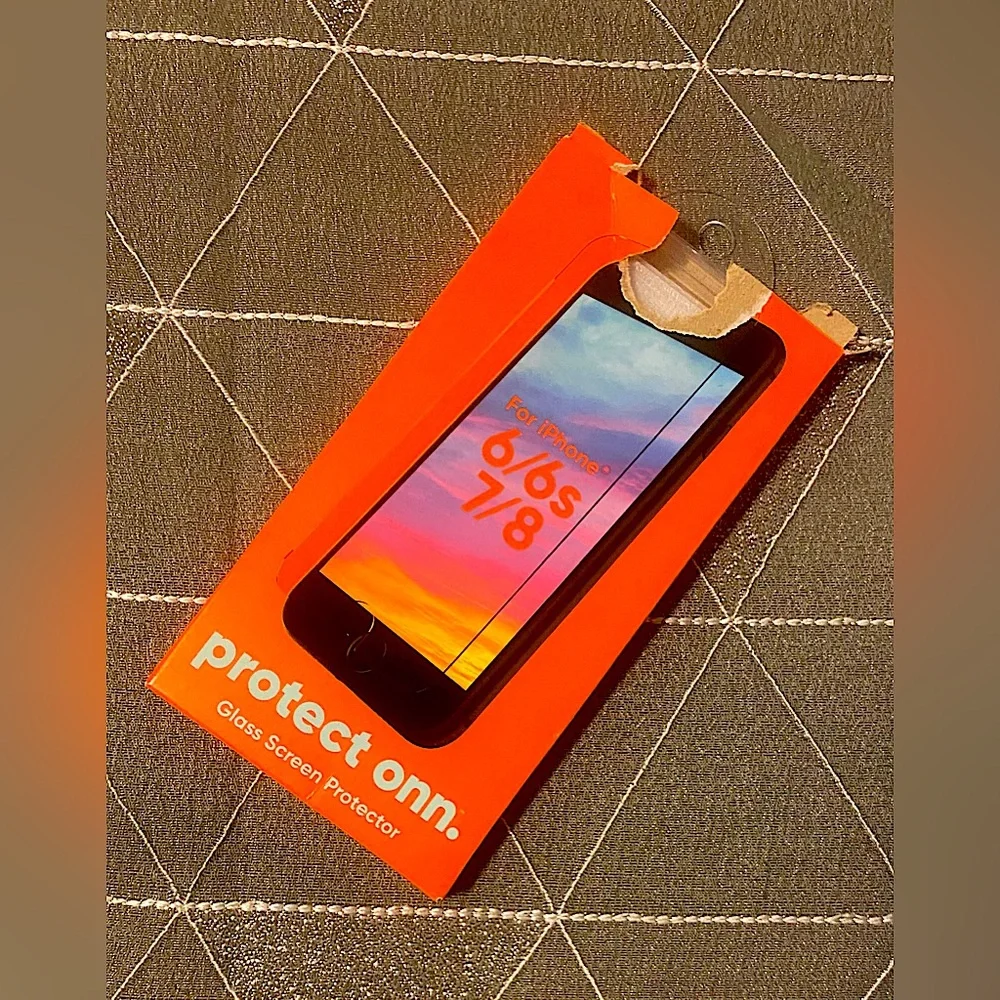 iPhone Glass Screen Protector (6/6s/7/8) by protect onn.